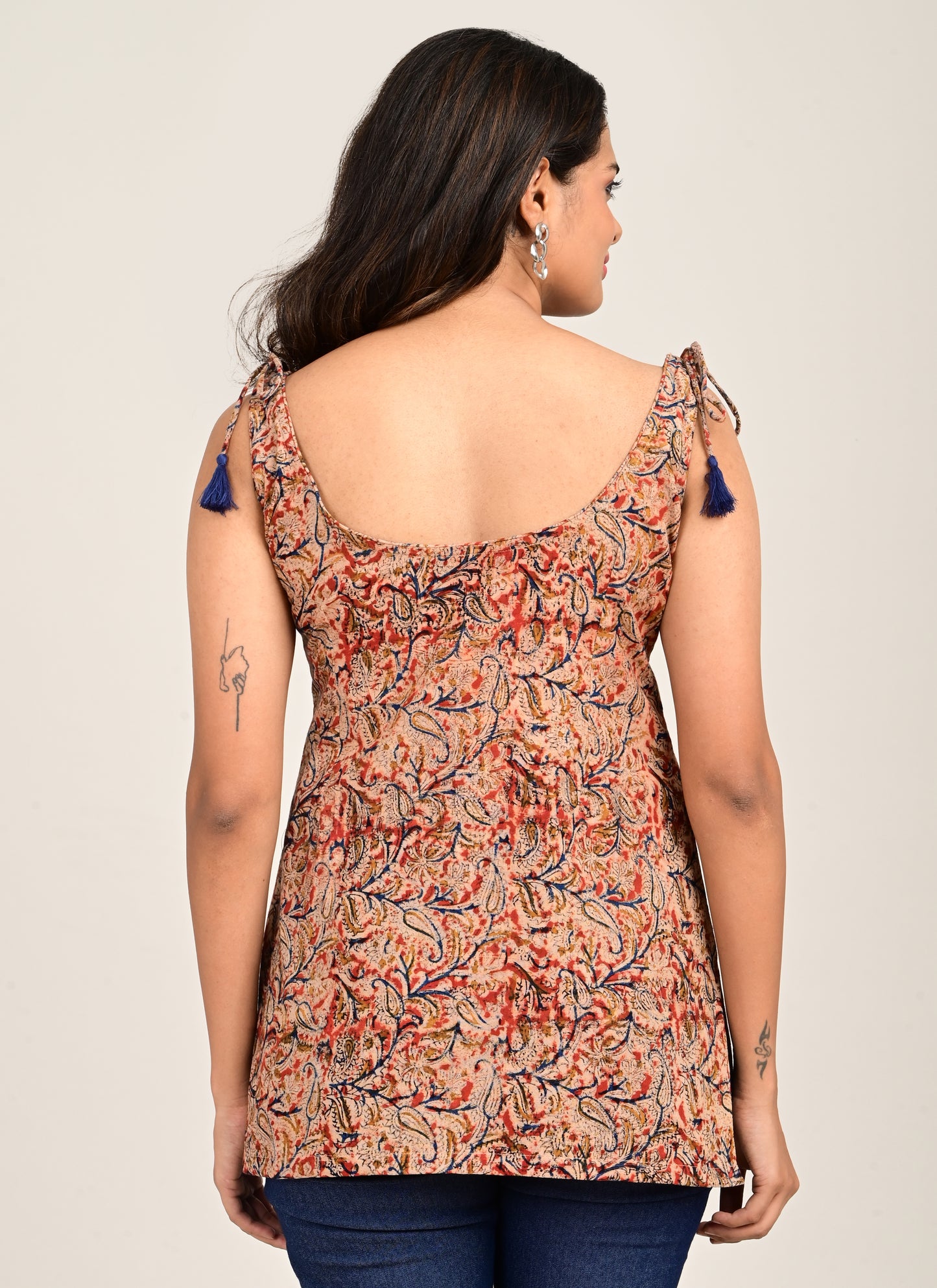 Scoop Neckline kurti