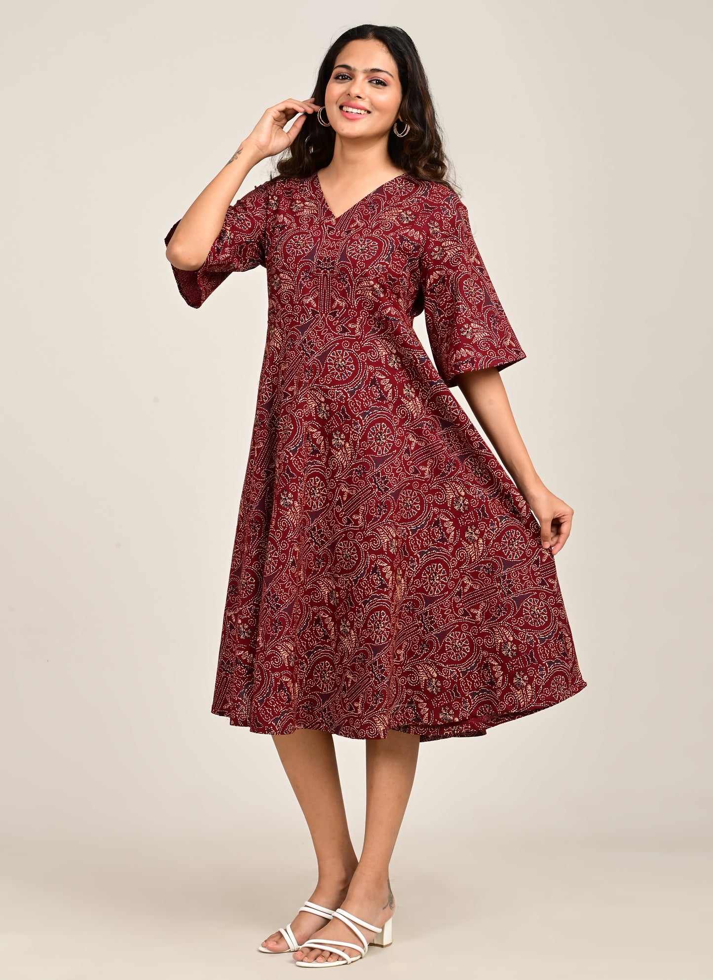 Lose Fit Gown Maroon