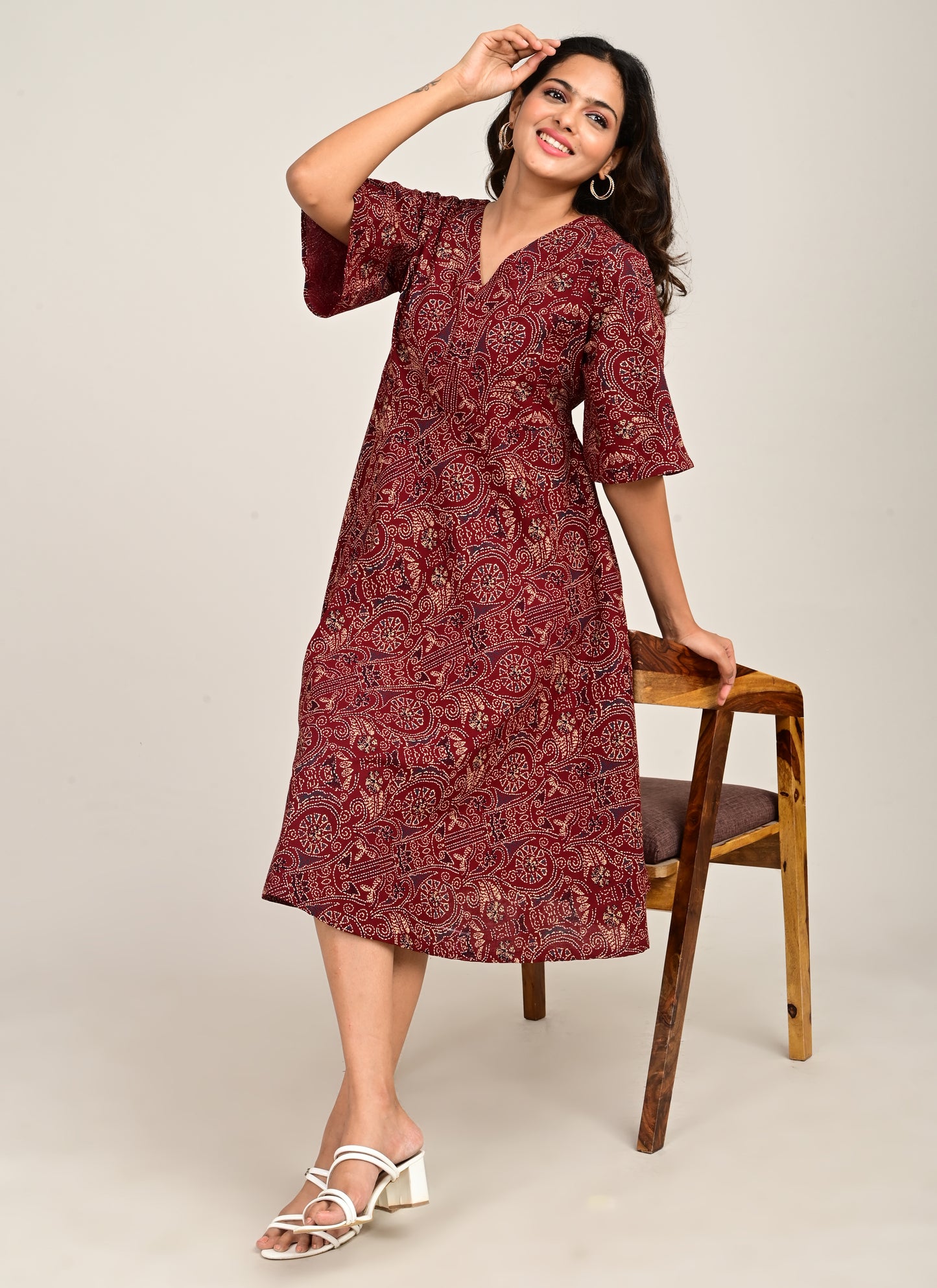 Lose Fit Gown Maroon