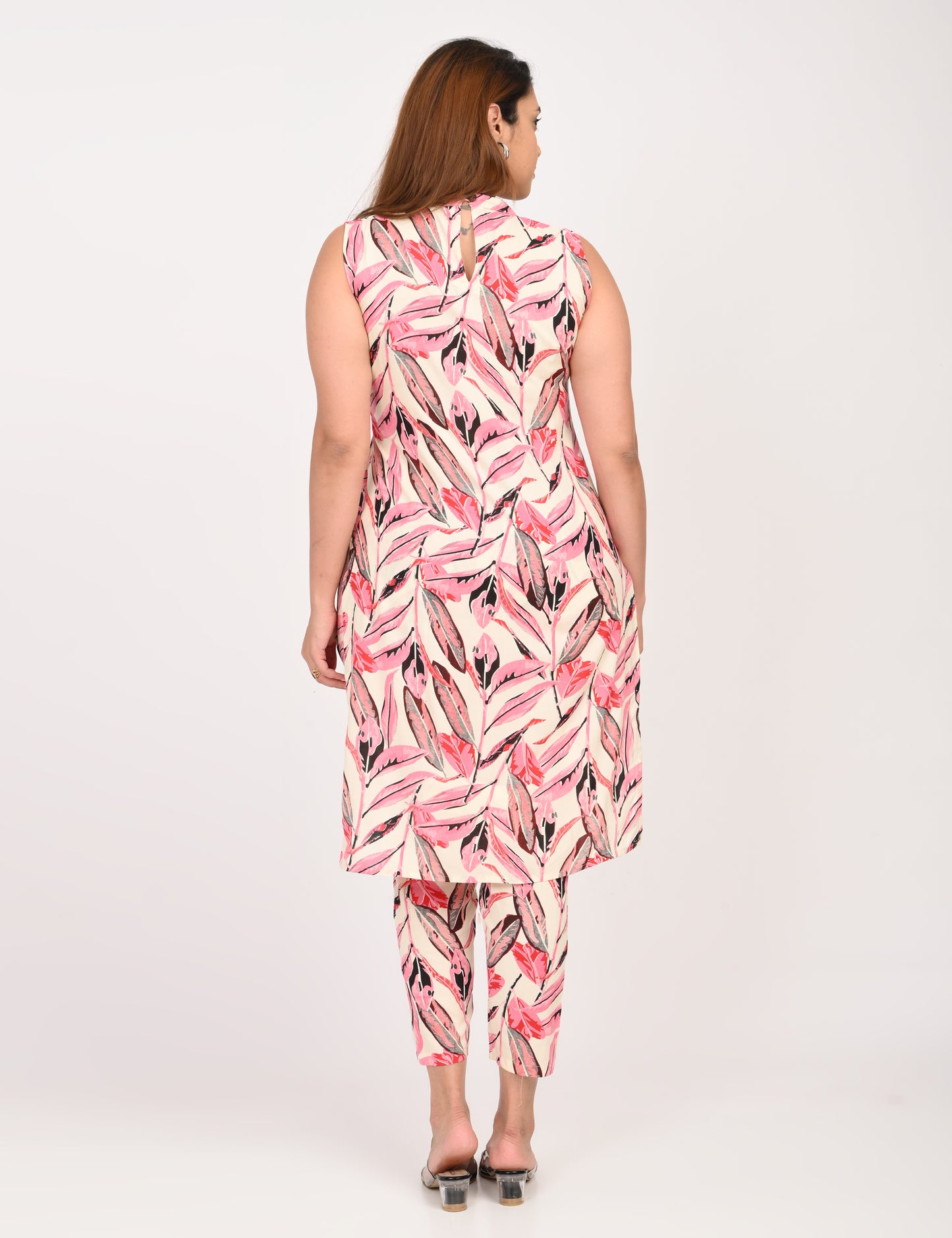 Sleeveless kurti pant set